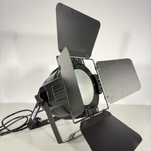 Foco Fresnel LED 200W – XS&L